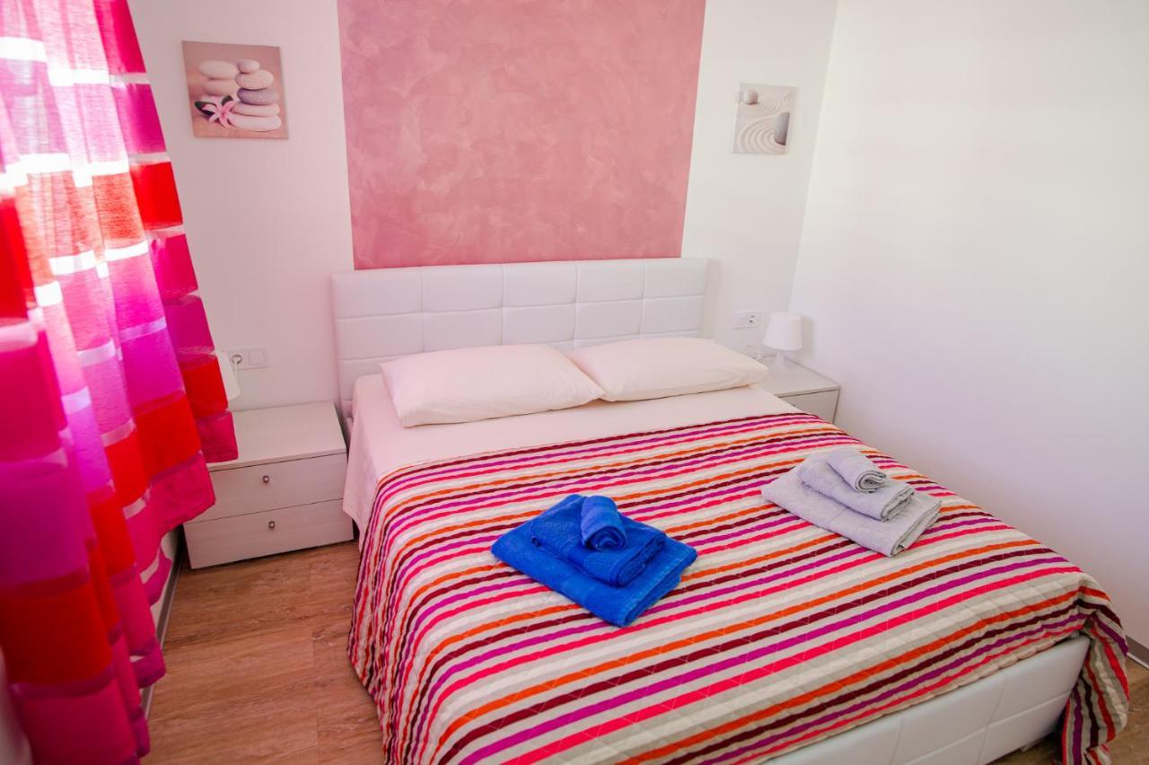 Exclusive Seaside Dream Apartments Murter Kültér fotó