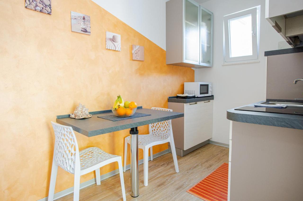 Exclusive Seaside Dream Apartments Murter Kültér fotó