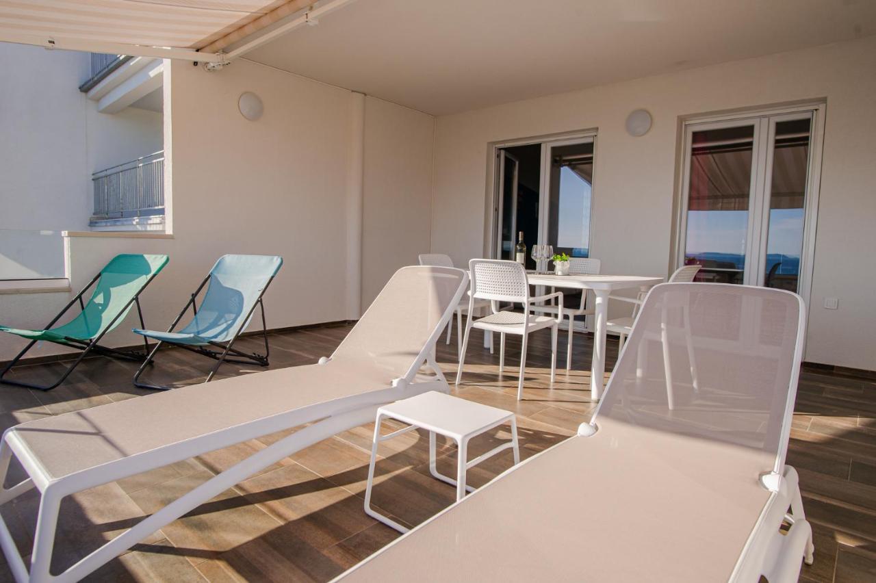 Exclusive Seaside Dream Apartments Murter Kültér fotó