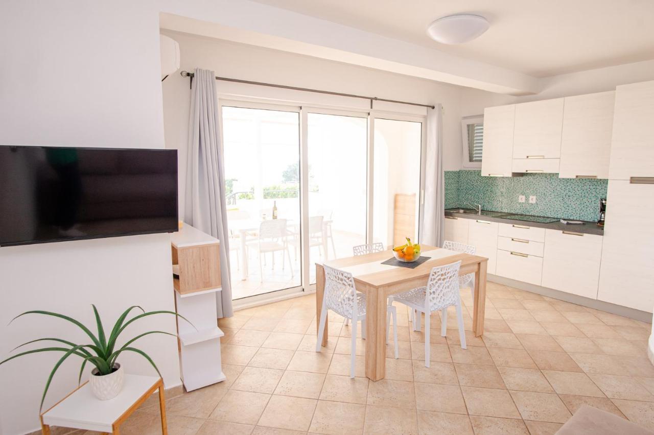 Exclusive Seaside Dream Apartments Murter Kültér fotó